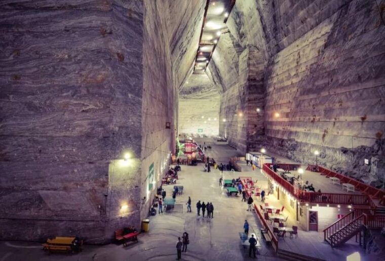 bucharest-slanic-salt-mine-carpathian-mountains-day-tour