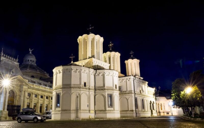 bucharest-the-underdog-of-europe-evening-sightseeing-tour