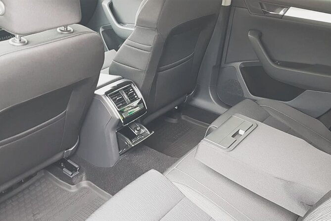 bucharest-to-otopeni-airport-henri-coanda-private-transfer-from-car