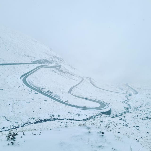 bucharest-transfagarasan-top-gear-road-small-group-8-pax