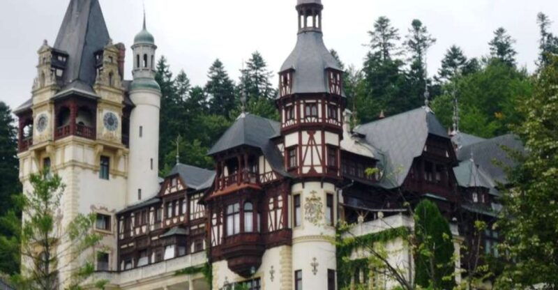bucharest-transylvania-and-draculas-castle-2-day-tour