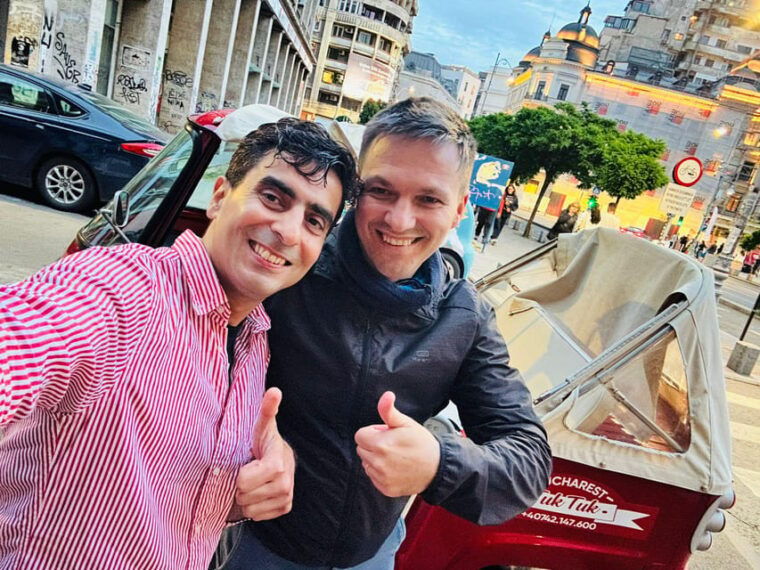 bucharest-tuk-tuk-city-tour