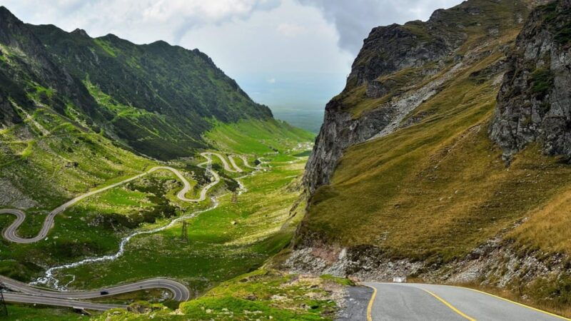 bucharest-valsan-valley-and-transfagarasan-day-trip
