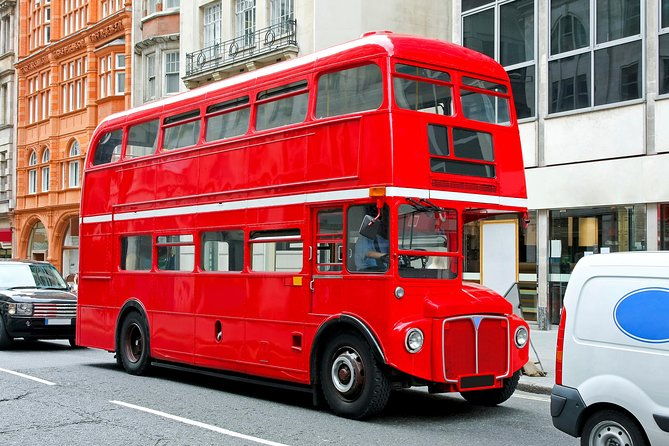 buckingham-palace-and-vintage-bus-tour-of-london