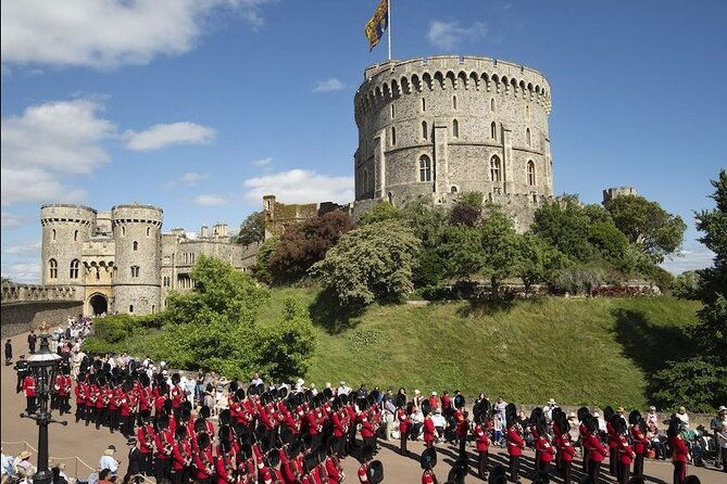 buckingham-palace-and-windsor-castle-guided-tour-from-london