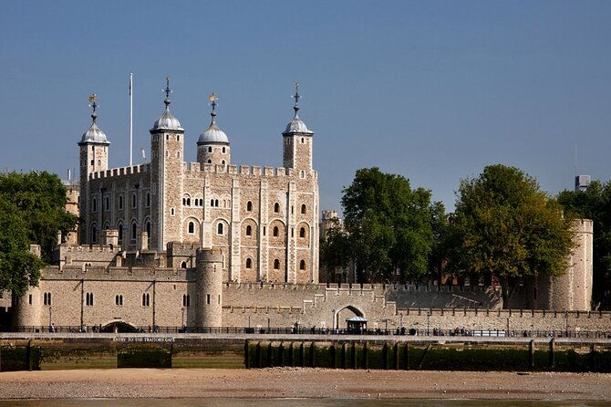 buckingham-palace-crown-jewels-of-london-tour-with-river-cruise