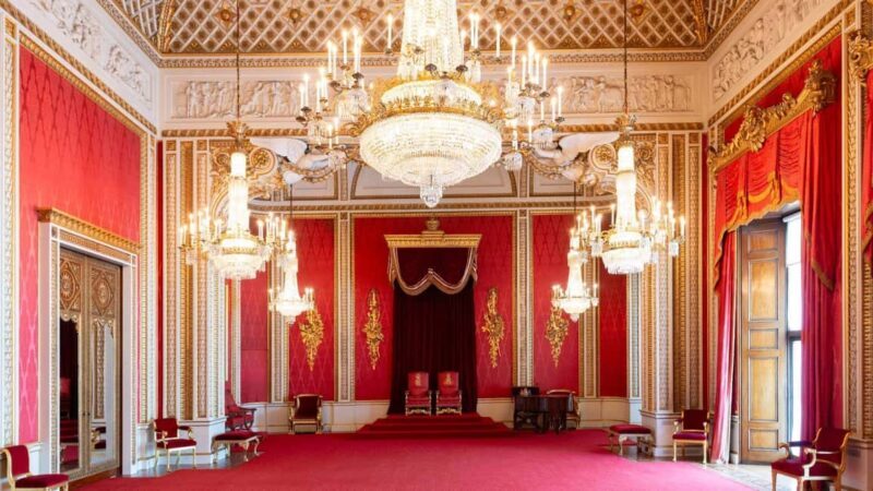 Buckingham Palace State Rooms Entry & Royal London Audio App - A Close Look at the Buckingham Palace State Rooms Entry & Royal London Audio App Tour