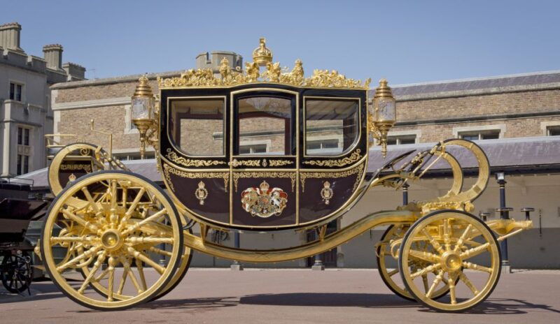 buckingham-palace-the-royal-mews-entrance-ticket