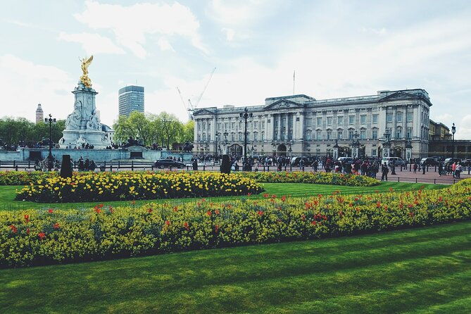 buckingham-palace-visit-changing-of-the-guard-walking-tour