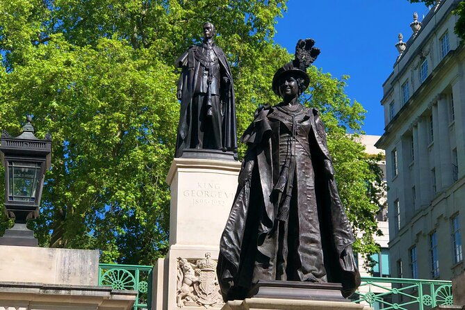 buckingham-palace-visit-changing-of-the-guard-walking-tour