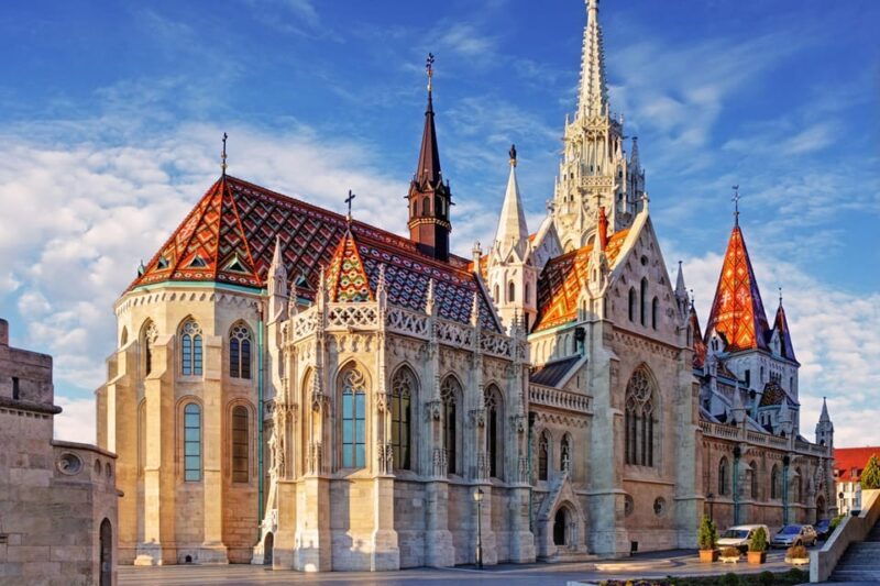 buda-castle-district-and-matthias-church-private-tour
