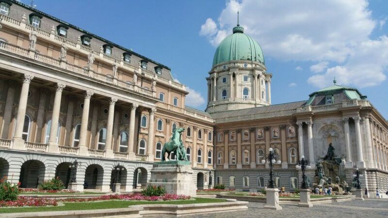 buda-castle-walking-tour-a-kingdom-of-many-nations-3