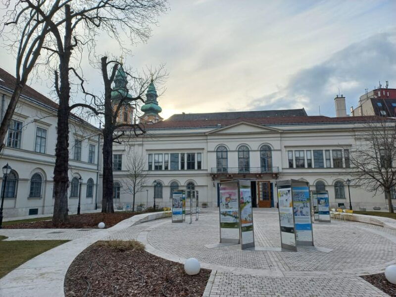 budapest-2-5-hour-hidden-sights-private-bike-tour