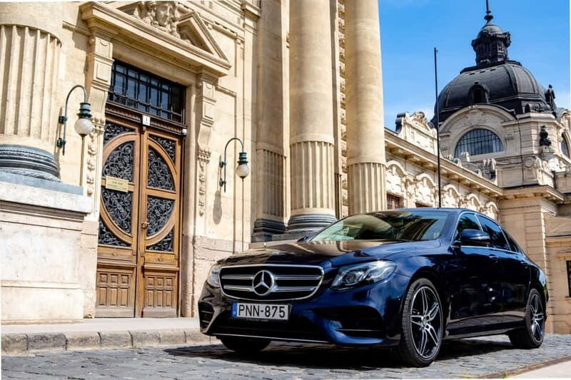 Budapest: 3-Course Dinner & Wine with Multiple Photo Stops - A Closer Look at the Tour Itself