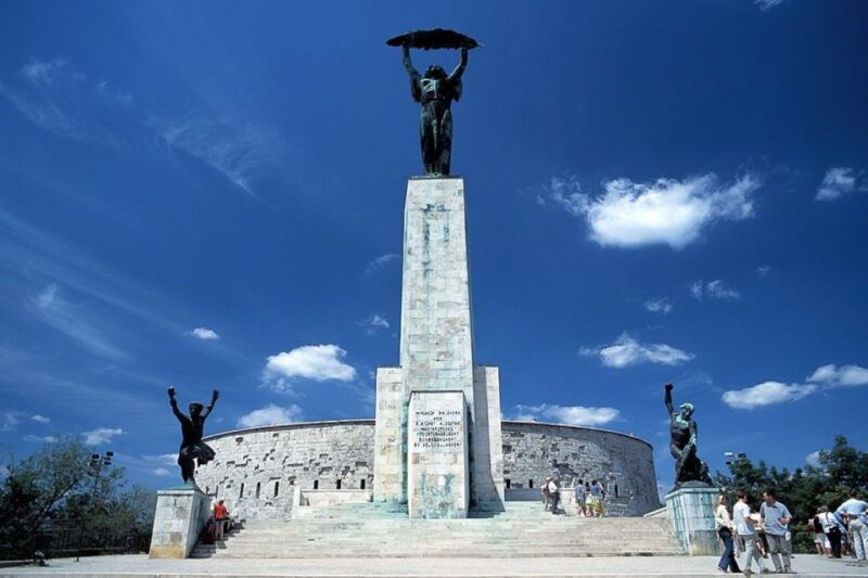 budapest-3-hour-grand-city-tour-and-castle-walk