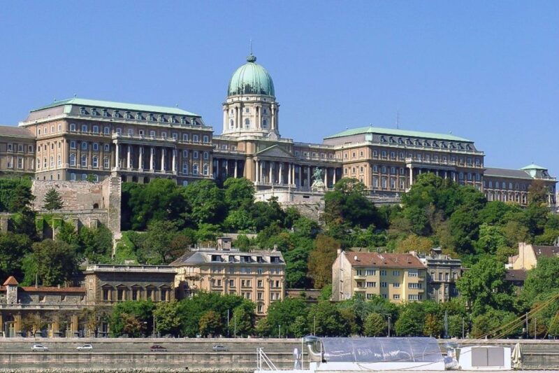 budapest-3-hour-grand-city-tour-and-castle-walk