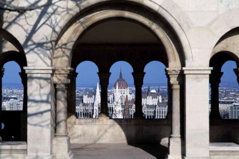 budapest-3-hour-grand-city-tour-and-castle-walk