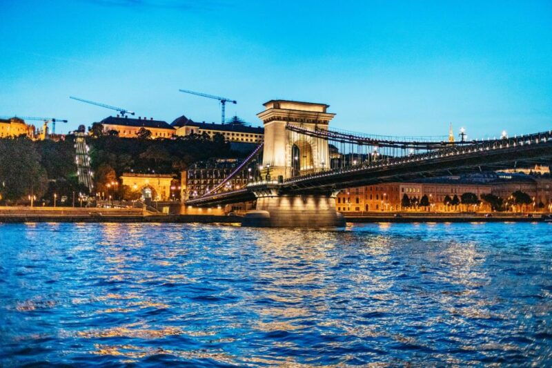 budapest-4-course-dinner-cruise-with-piano-show