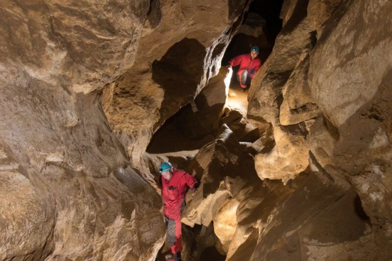budapest-adventure-caving-tour-with-guide