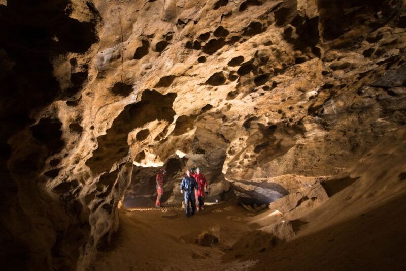 budapest-adventure-caving-tour-with-guide