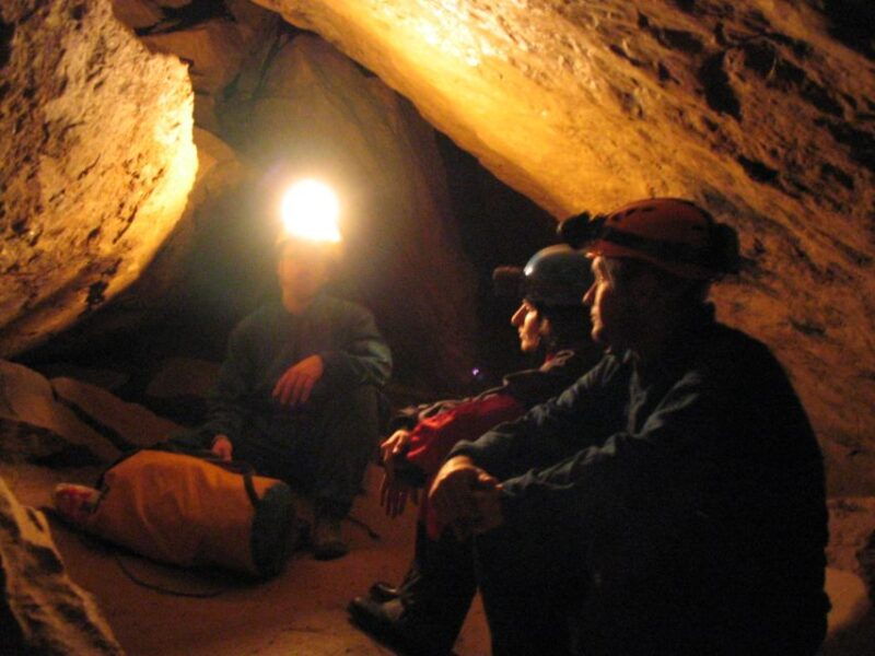 budapest-adventure-caving-tour-with-guide