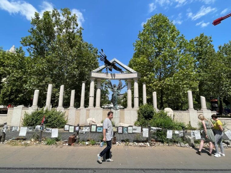 budapest-assist-the-authorities-outdoor-escape-room-game