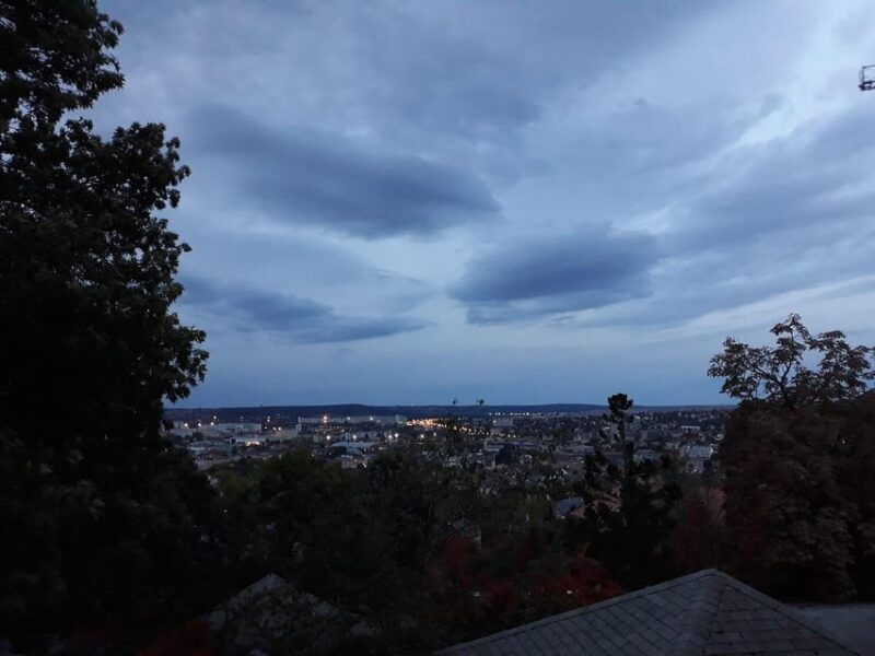 budapest-at-dawn-scenic-walking-tour-with-music-performance