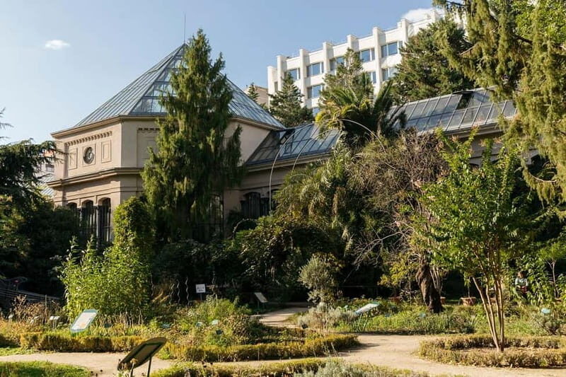 Budapest: Best Gardens Walking Tour & Hungarian Folk Music - Frequently Asked Questions