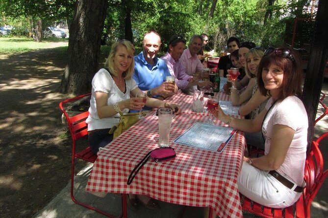 Budapest Bike Tour with Hungarian Goulash - Detailed Breakdown of the Itinerary