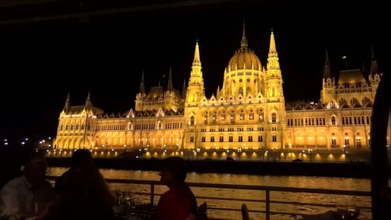 budapest-boat-cruise-at-night-with-a-drink-your-own-driver