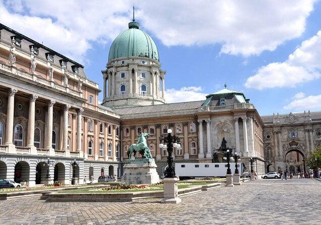 budapest-book-a-local-host