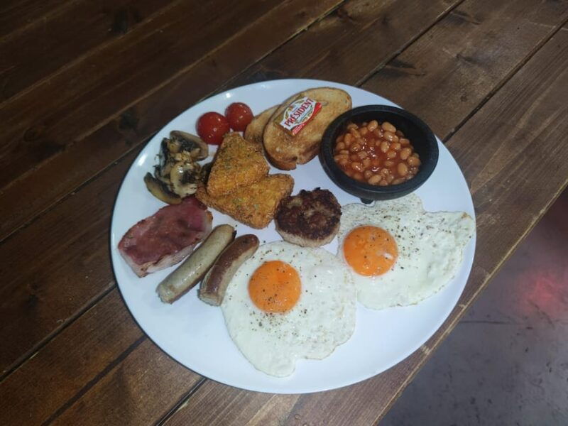 budapest-boozy-bottomless-brunch-including-drinks-and-food