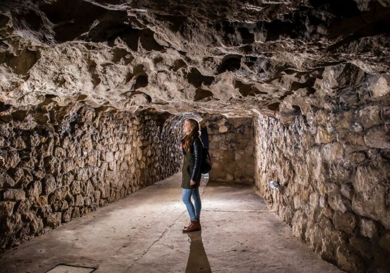 budapest-buda-castle-cave-tour