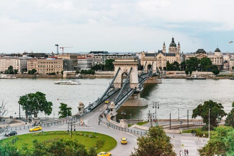 budapest-buda-castle-district-vampires-and-myths-night-tour