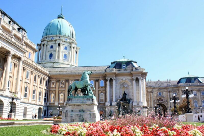 budapest-castle-district-walk-with-matthias-church-entry