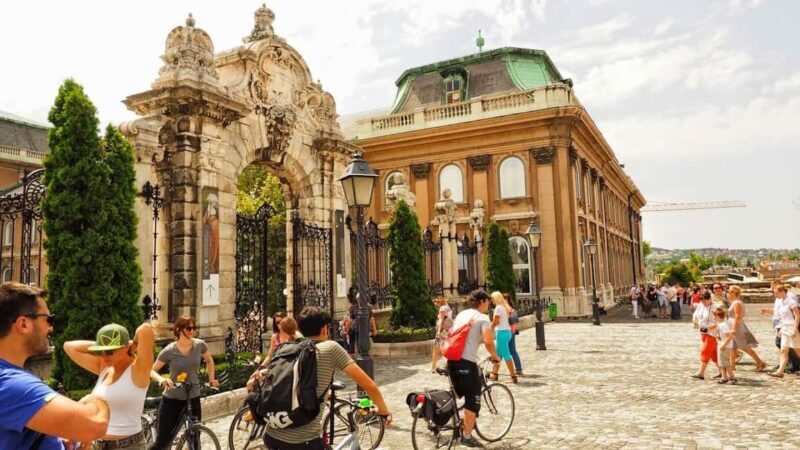 Budapest & Castle E-bike Tour with a local guide - FAQ