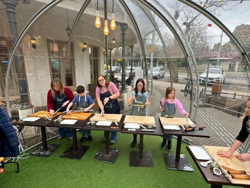 budapest-chimney-cake-workshop-in-city-park