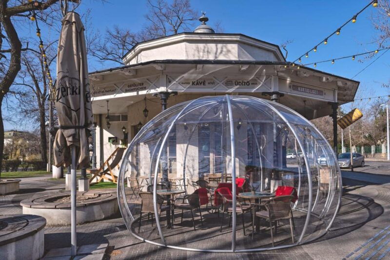 budapest-chimney-cake-workshop-in-city-park