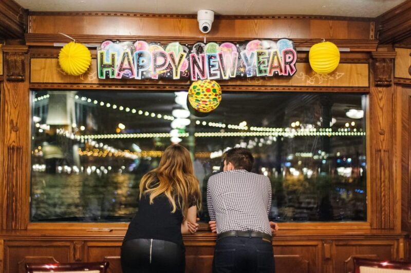 Budapest: Christmas and Holiday Danube Dinner Cruise - Who Will Love This Cruise?
