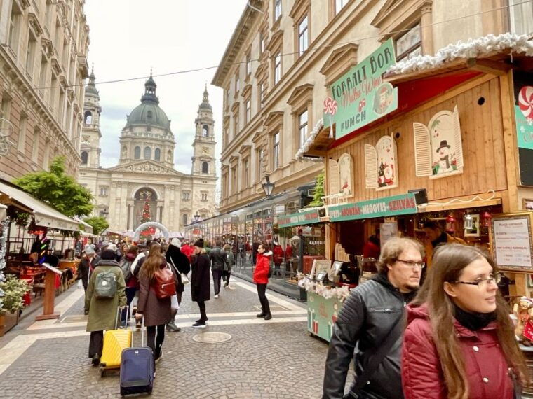 budapest-christmas-market-guided-walking-tour-with-tastings