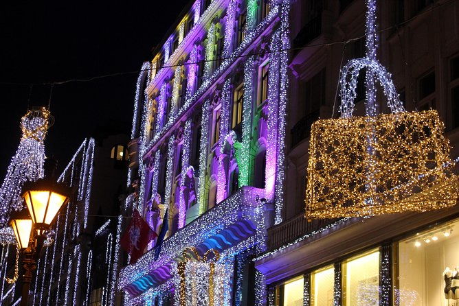 budapest-christmas-walking-tour-entry-to-st-stephens-basilica-2