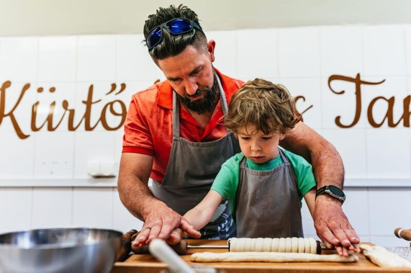budapest-city-center-hungarian-chimney-cake-workshop