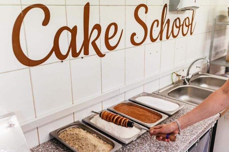 budapest-city-center-hungarian-chimney-cake-workshop