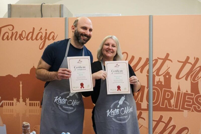 budapest-city-center-hungarian-chimney-cake-workshop
