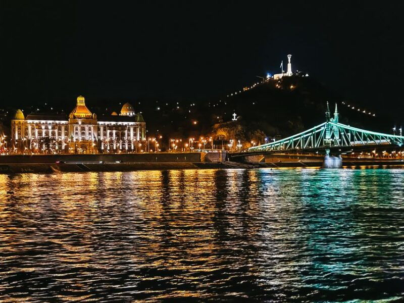 budapest-city-highlights-cruise-with-welcome-drink