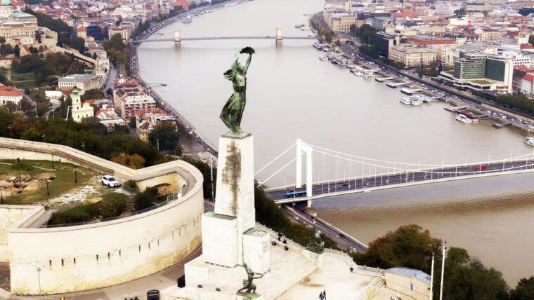 budapest-city-highlights-walking-tour