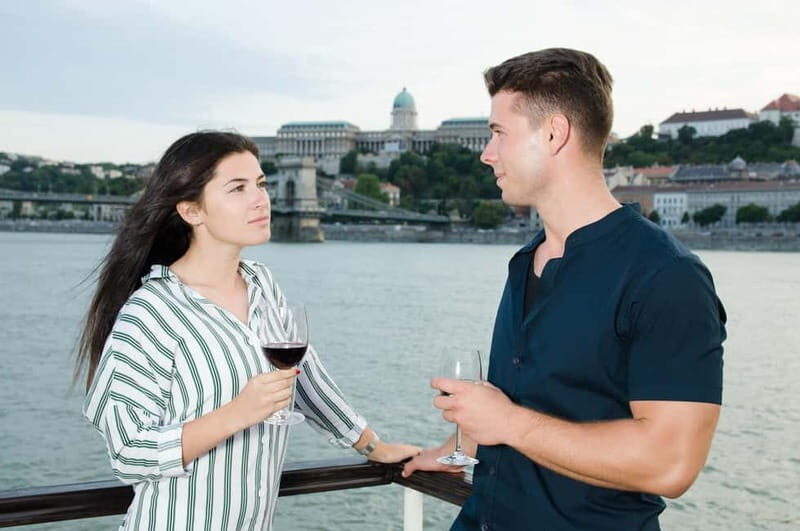 Budapest: Danube Cruise with Audioguide & Panorama Terrace - What to Expect During the Cruise