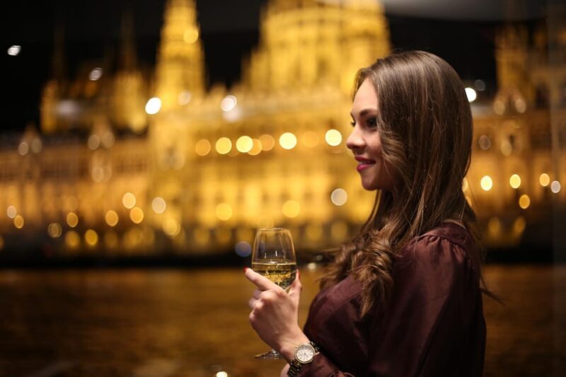 Budapest: Danube Cruise with Folk Dancing and Drinks - Who Is This Tour Best For?