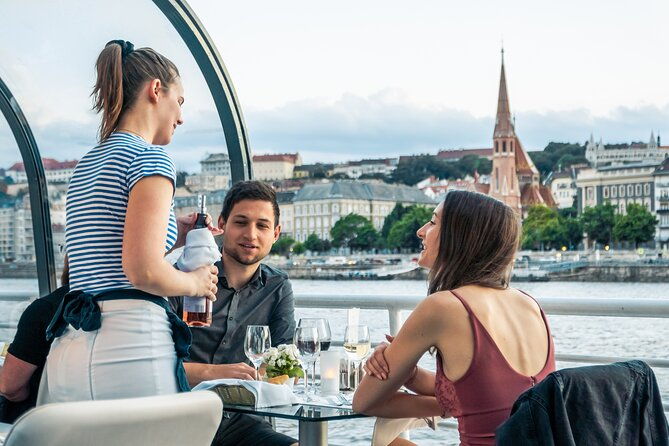 budapest-danube-river-candlelit-dinner-cruise-with-live-music