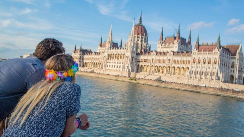 budapest-danube-river-cruise-with-unlimited-prosecco